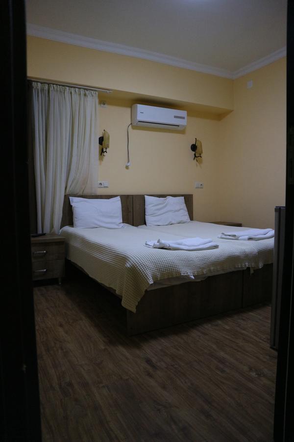 Batusihotel Batoumi Extérieur photo