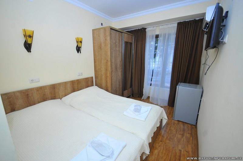 Batusihotel Batoumi Extérieur photo