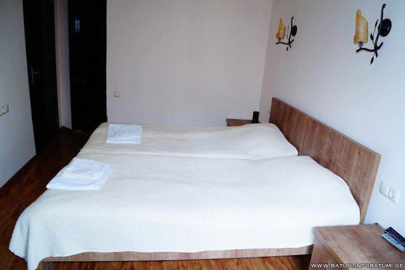 Batusihotel Batoumi Extérieur photo