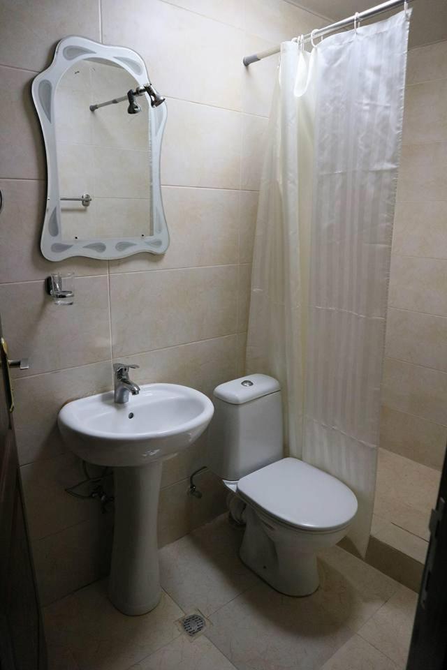 Batusihotel Batoumi Extérieur photo